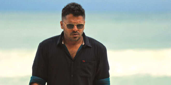 അഞ്ചുപൈസയുടെ ജനാധിപത്യം പേരിനുപോലും ഇതിലൊന്നിലുമില്ല; സിനിമാ സംഘടനകളെ വിമര്ശിച്ച് ആഷിഖ് അബു