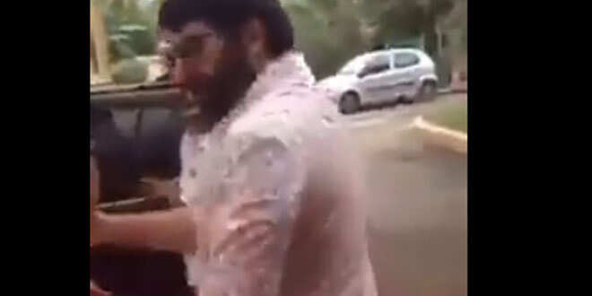 സെല്ഫിയെടുക്കാന് തോളില് കൈയിട്ട ആരാധകനെ മമ്മൂട്ടി തട്ടിമാറ്റുന്ന വീഡിയോ വൈറലാകുന്നു