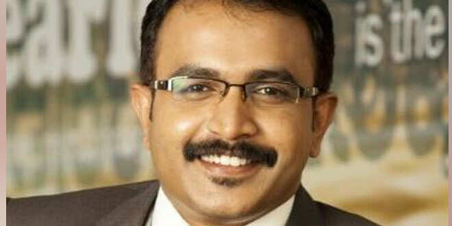 നുണപരിശോധന നടത്തി ദിലീപ് അഗ്നിശുദ്ധി വരുത്തി തിരിച്ചുവരട്ടെ; ആരാധകര്ക്ക് നിര്ദേശവുമായി മാധ്യമപ്രവര്ത്തകന് ഹര്ഷന്