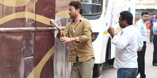 പോലീസുകാരന്റെ വേഷത്തിൽ ഇർഫാൻ ഖാൻ; ജസ്ബായിലെ ആദ്യ ലുക്ക് പുറത്ത്