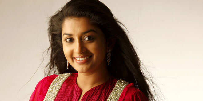 വലിയ തുക പ്രതിഫലം പറ്റുന്ന മലയാള നടികൾ