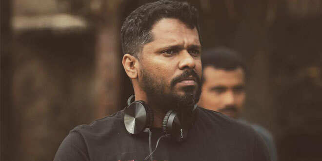 മലയാള സിനിമയില്‍ നടക്കുന്നത് ഭീകരവാദമെന്ന് ആഷിഖ് അബു; ആക്രമണങ്ങളില്‍ സൂപ്പര്‍താരങ്ങളും മൗനംപാലിക്കുന്നു