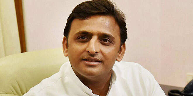 പികെ ഡൗൺലോഡ് ചെയ്തു കണ്ടു; അഖിലേഷ് യാദവ് വിവാദത്തിൽ