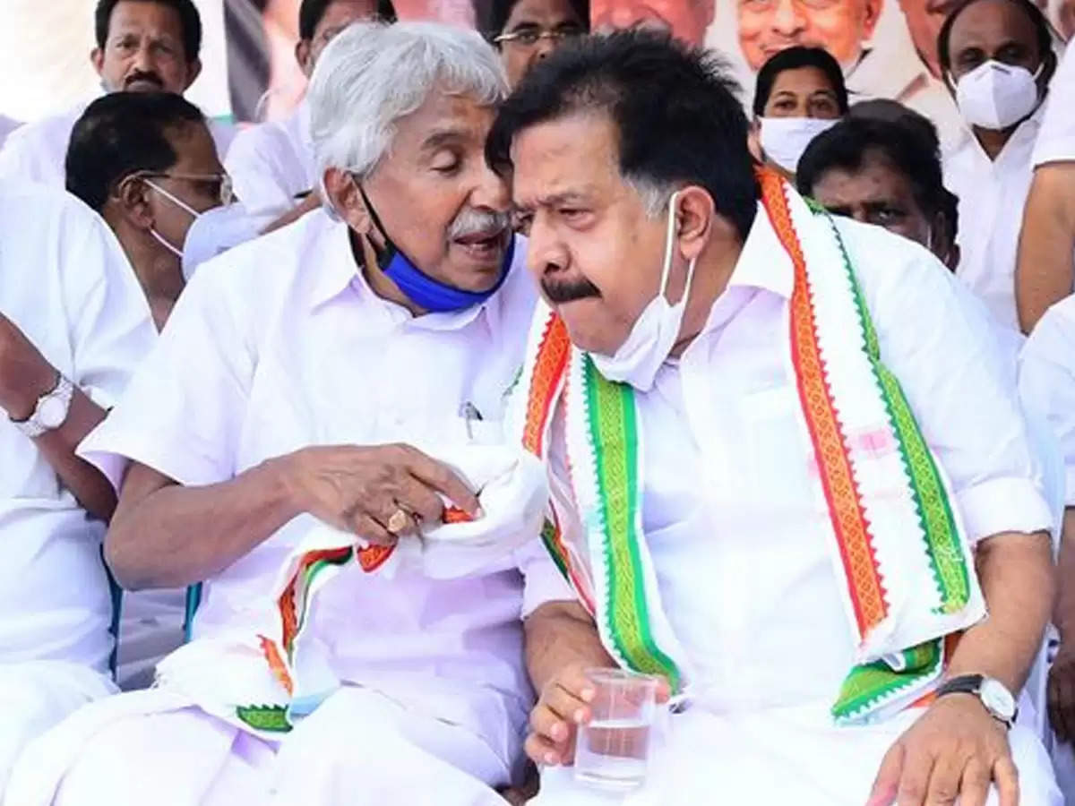 Ommen-Chandy-And-Chennithala